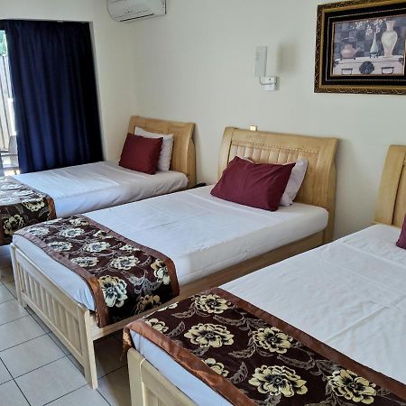 Novena Palms Motel Brisbane Eksteriør billede