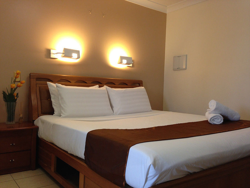 Novena Palms Motel Brisbane Eksteriør billede