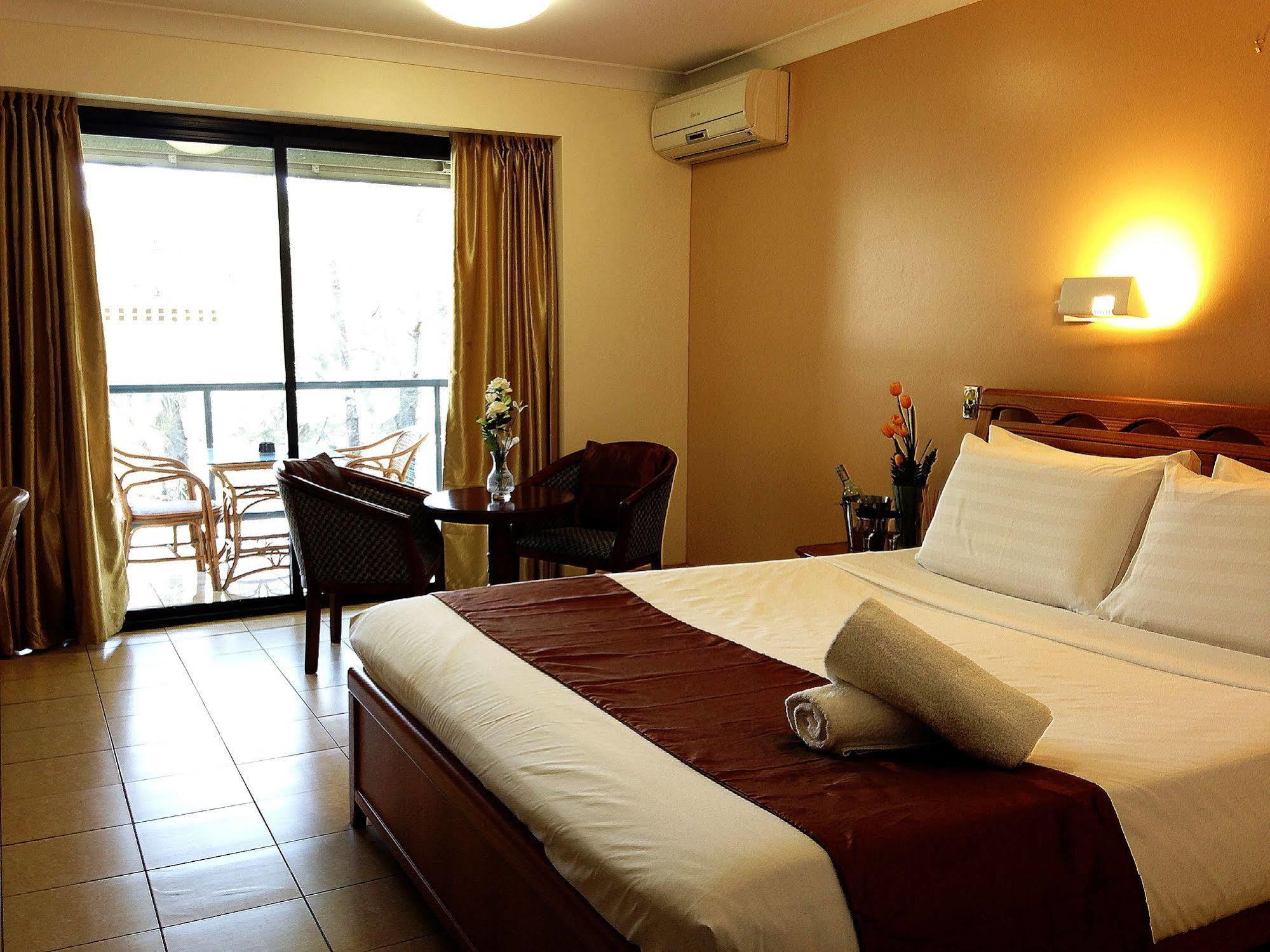 Novena Palms Motel Brisbane Eksteriør billede